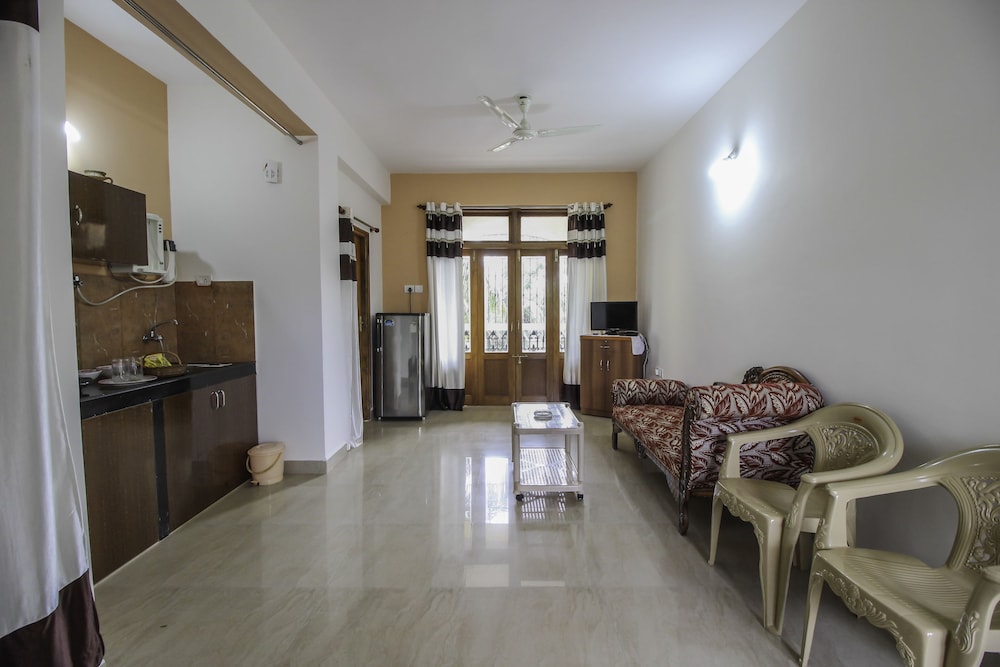 Oyo 10730 Home Classic 1Bhk Colva