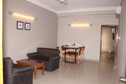Hotel Pooja International