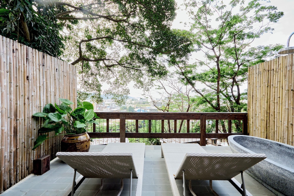 Dinso Resort & Villas Phuket, Vignette Collection by IHG
