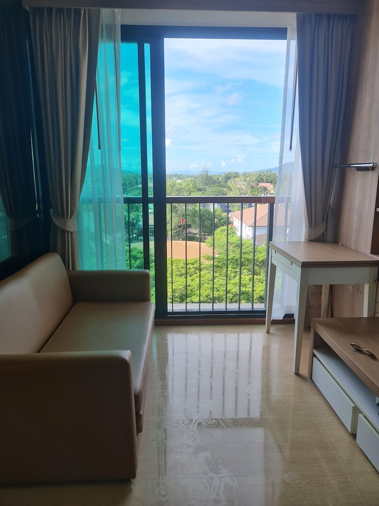 At Laguna Phuket Apartment