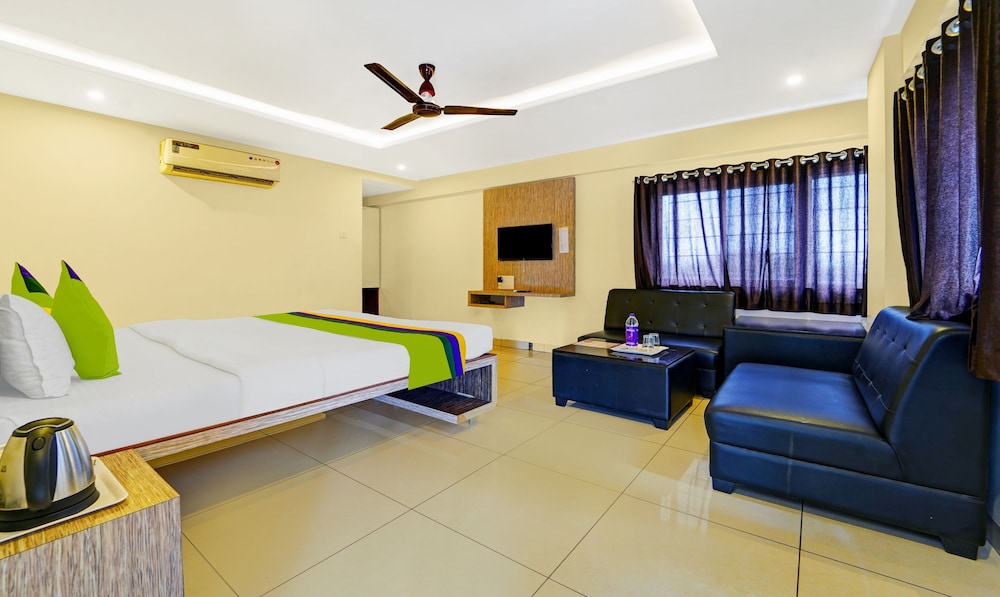 Treebo Surya Comforts, 200 Mtrs From Kolhapur Railway Station