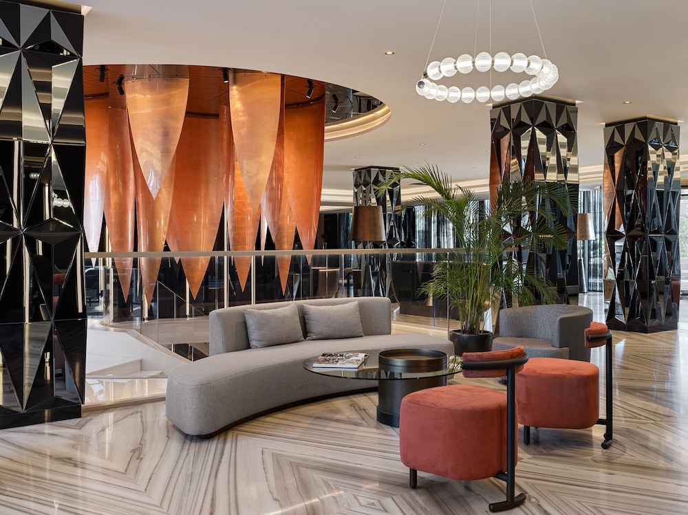 Seven Visions Resort and Places, the Dvin