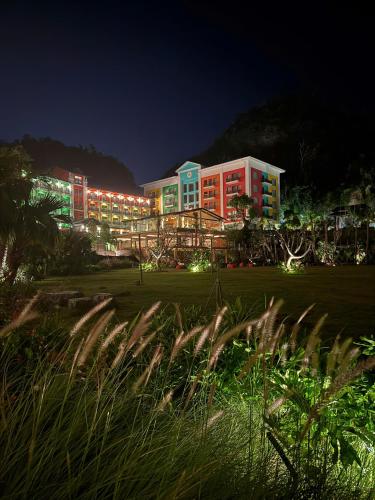 Cat Ba Island Resort & Spa