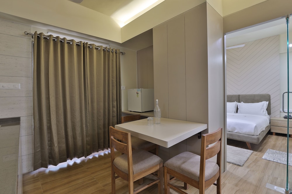 Hotel Monville Ranoli