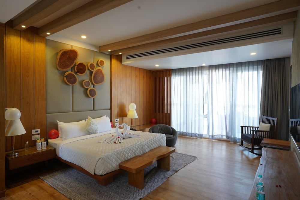 Moksha Himalaya Spa Resort
