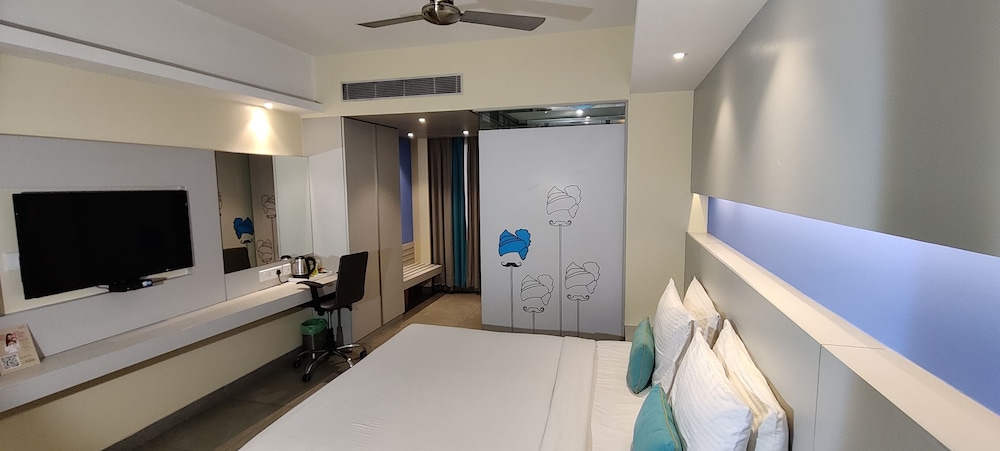 Zibe Hyderabad By GRT Hotels
