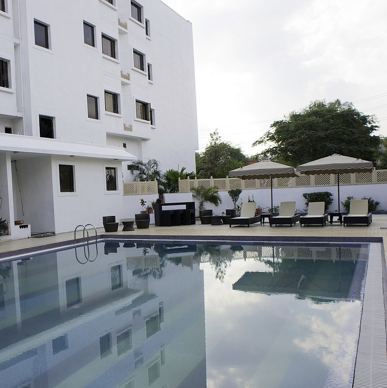 Radiant Globus Hotel