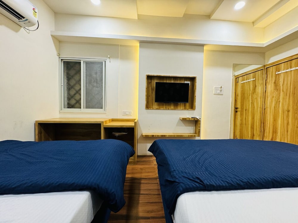 Hotel shree mahakal krapa