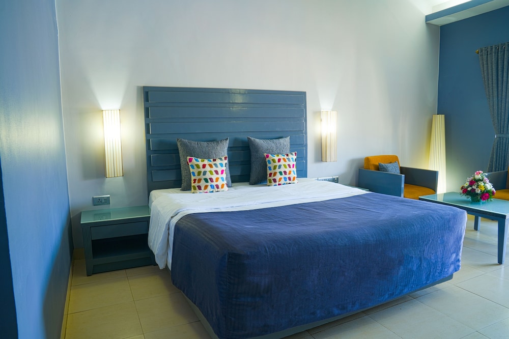   Regenta Baywatch Resort , Goa