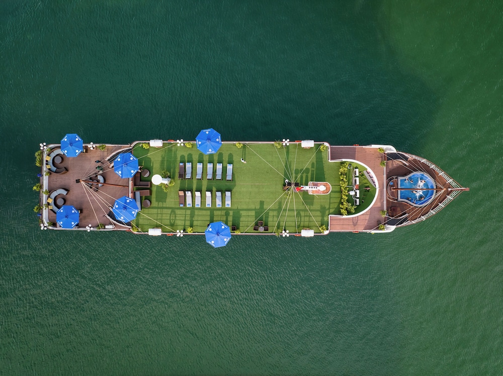 Rosa Cruise Halong