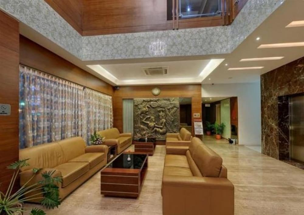 Parijatha Gateway Hotel