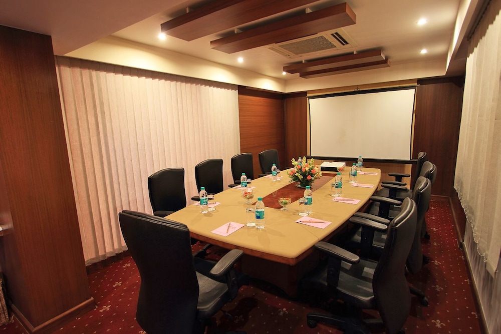 Parijatha Gateway Hotel
