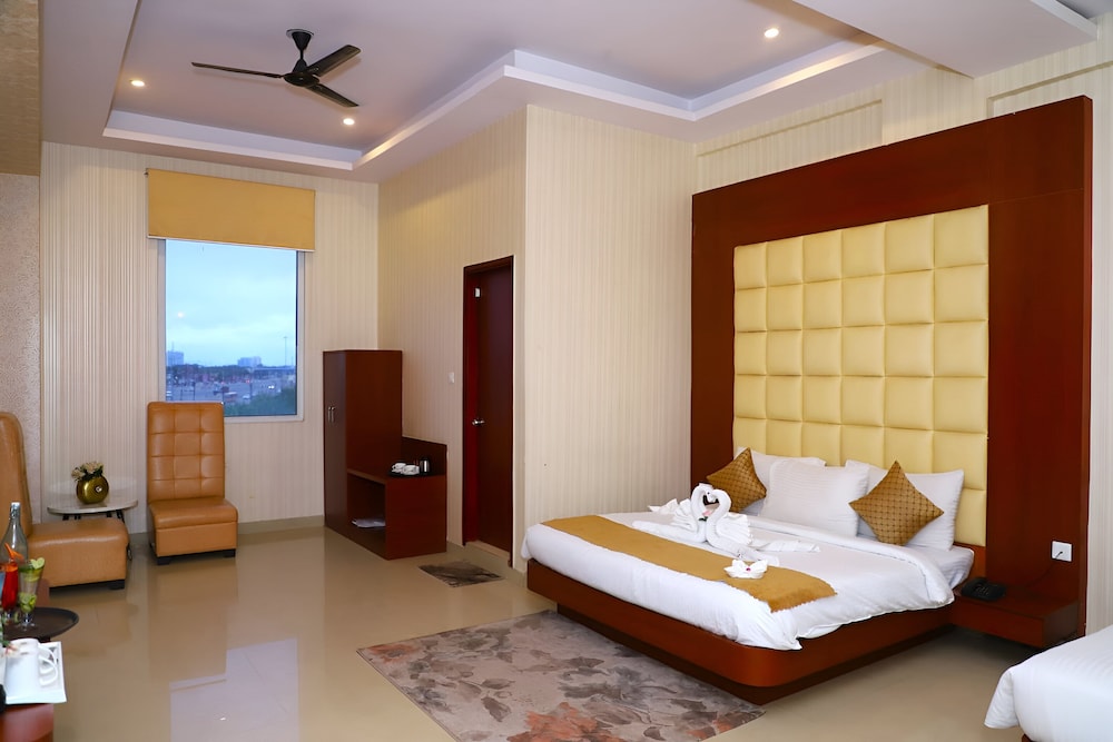 Hotel Red K Velvet