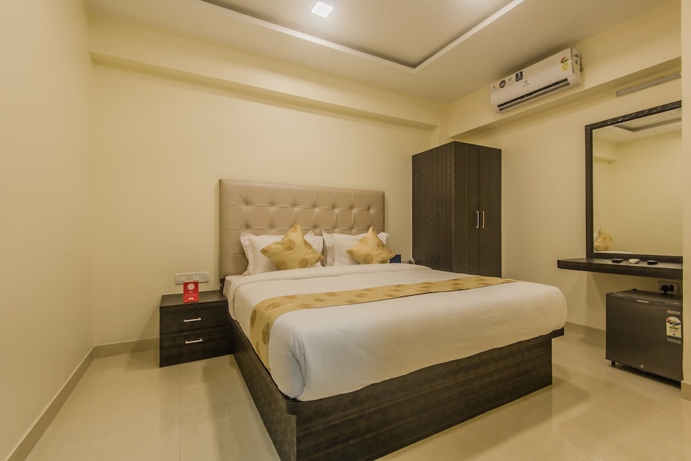 Hotel O Palace Inn Near Don Bosco (Borivali) Metro Station