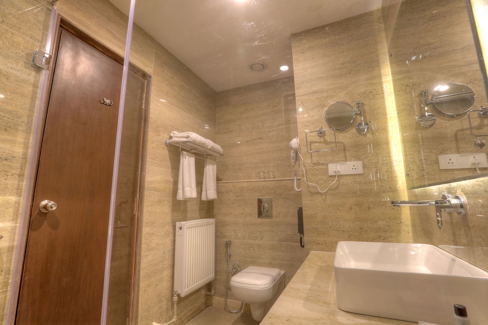The Chinar Resort & Spa
