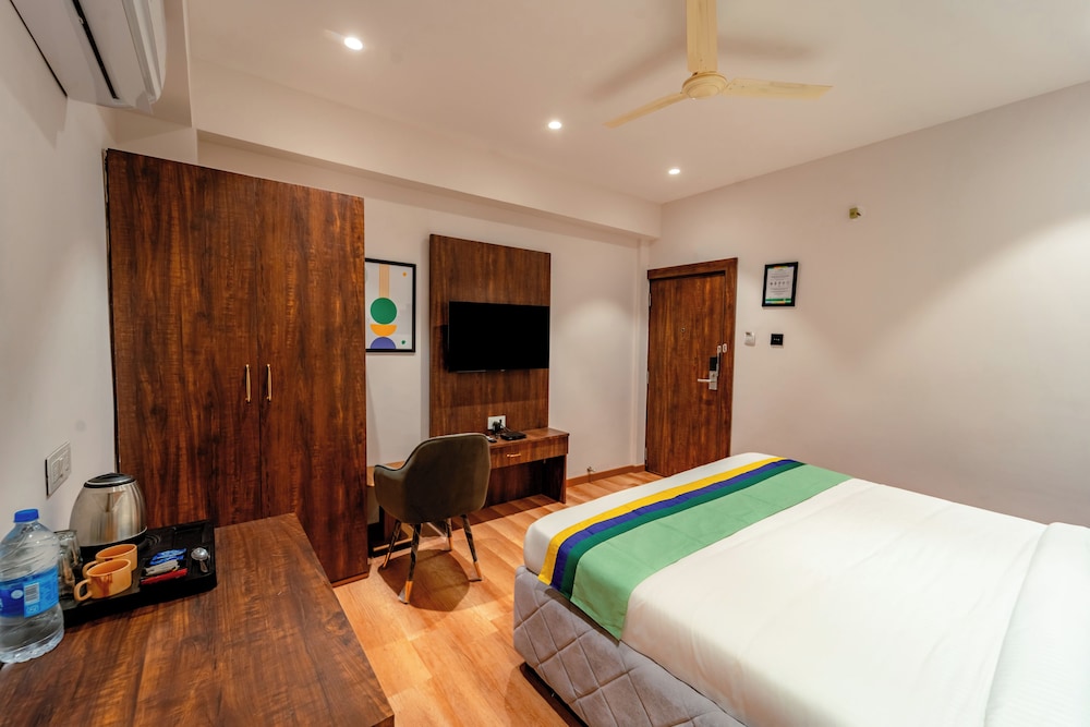 Treebo Premium Omni Residency