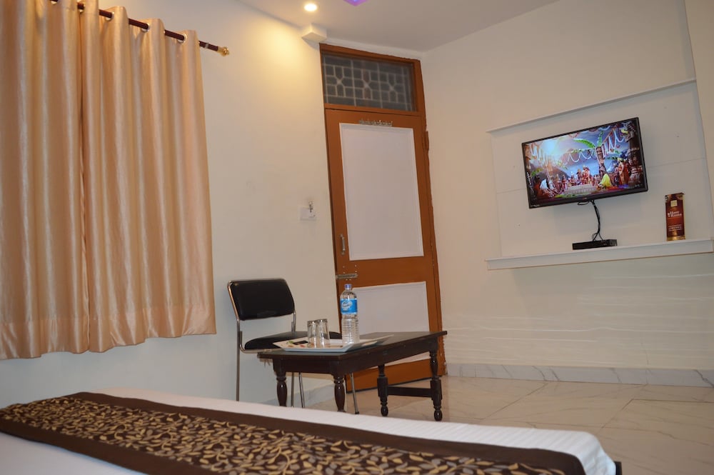 OYO 40670 Hare Rama Guest House