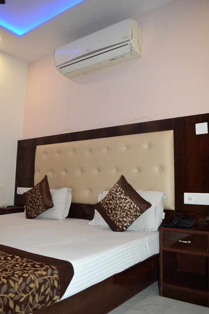 OYO 40670 Hare Rama Guest House