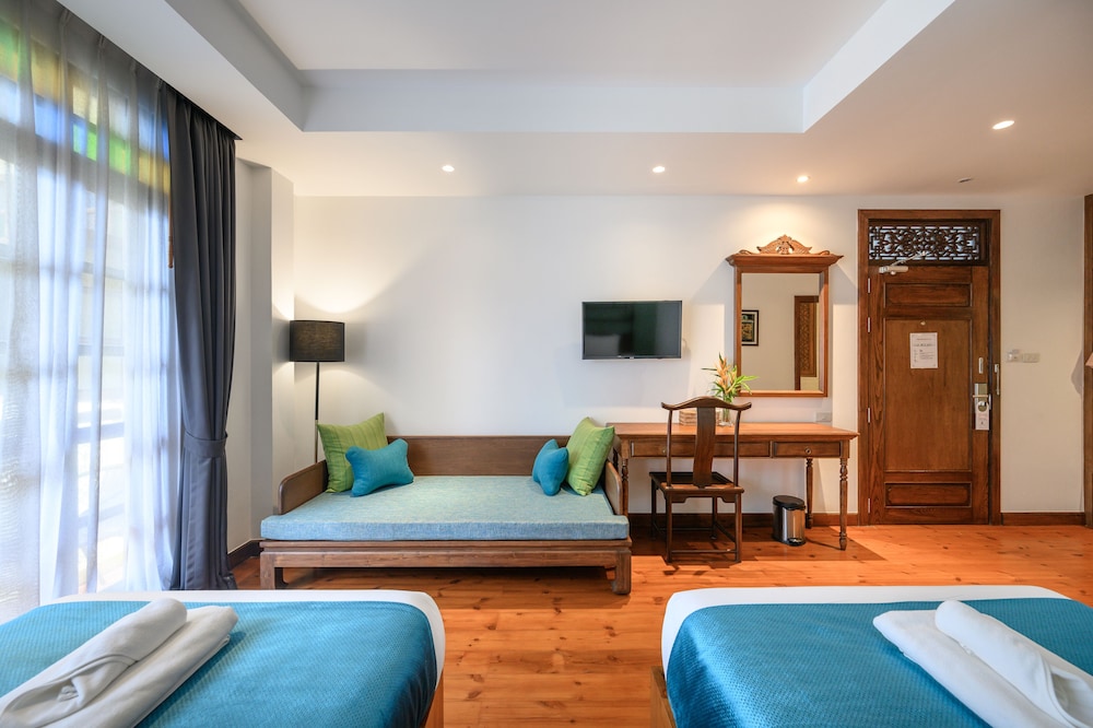 Woo Gallery and Boutique Hotel