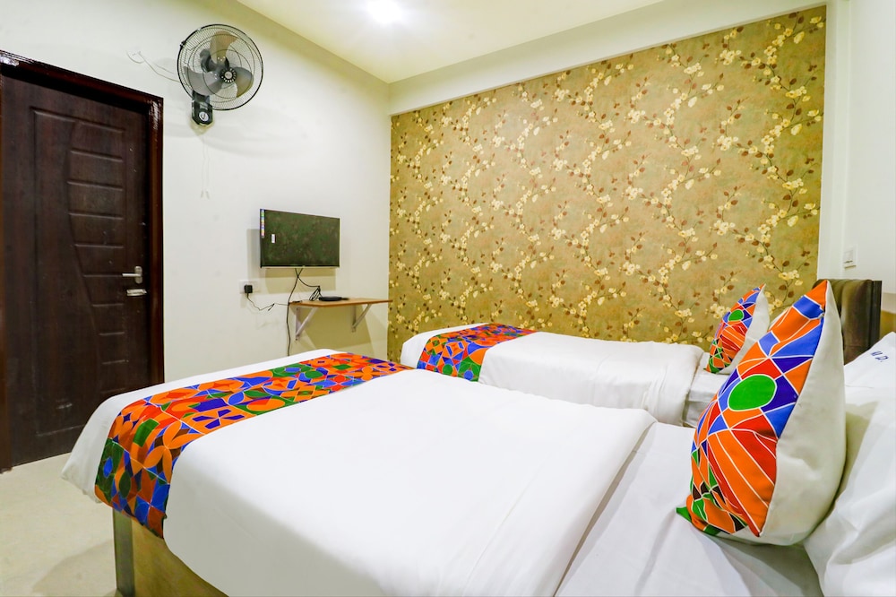 FabHotel E City Inn
