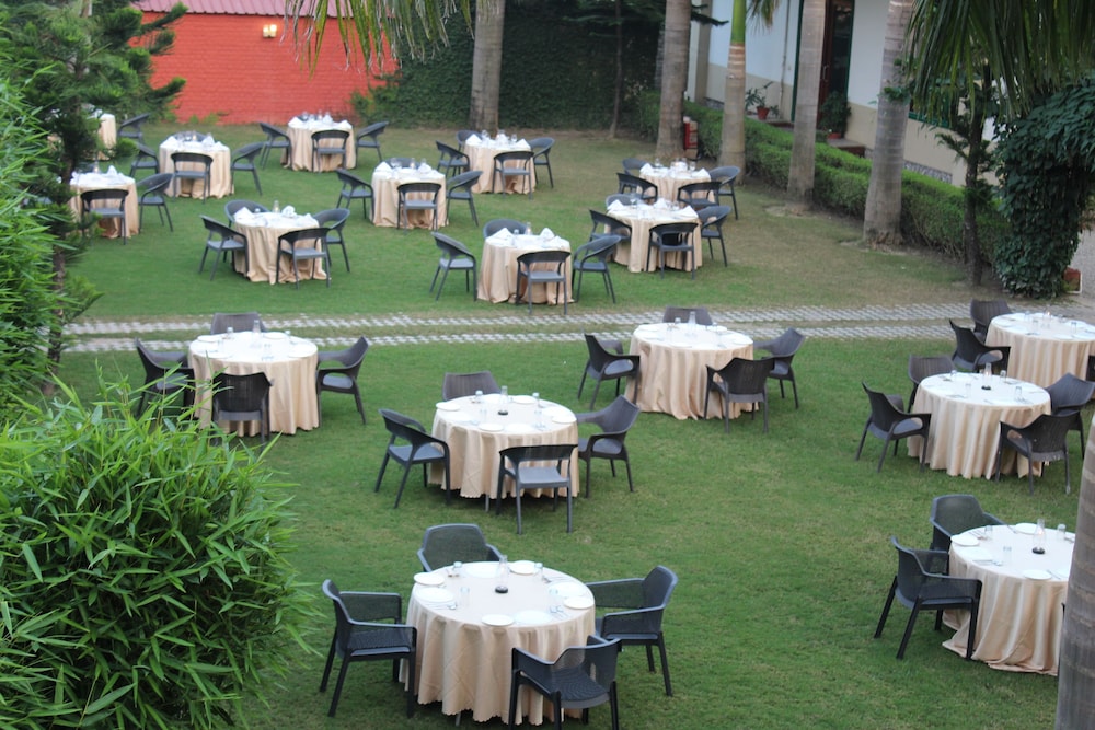 The Tiger Groove Resort