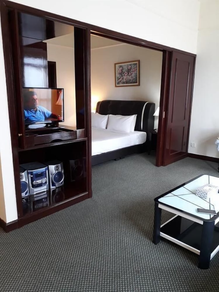 Residency Suites At Times Square