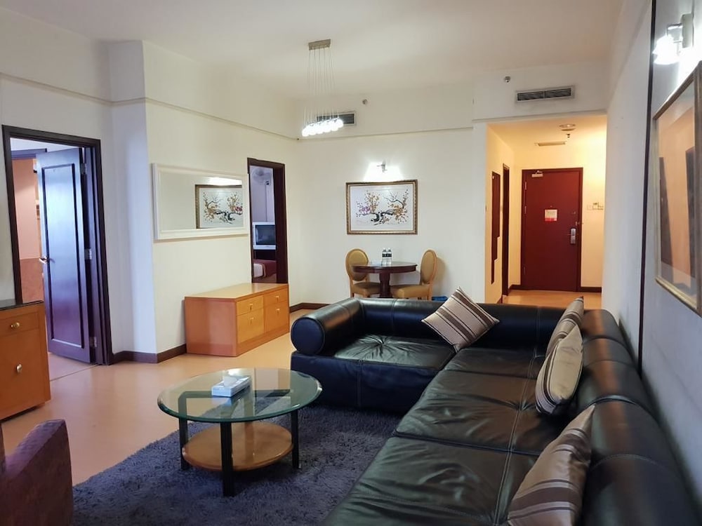 Residency Suites At Times Square