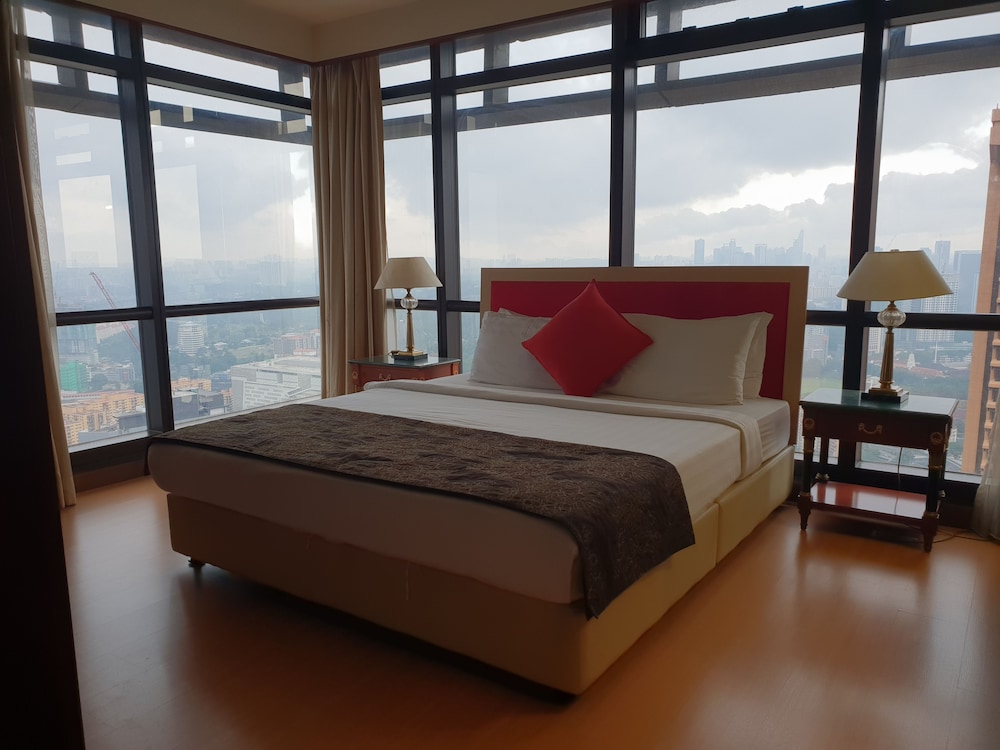 Residency Suites At Times Square