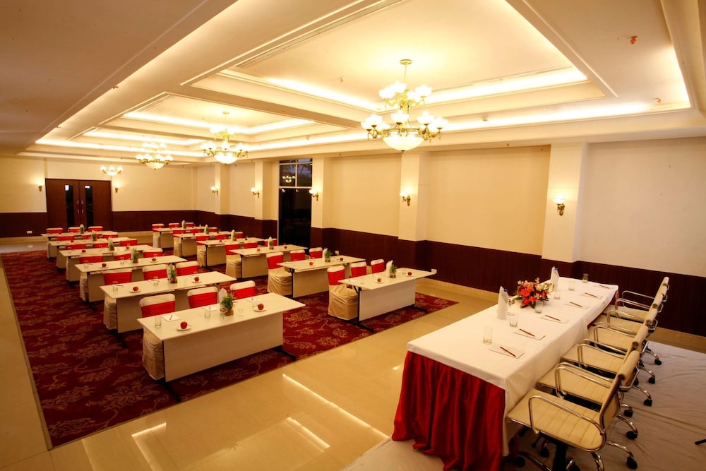 Ambrosia Sarovar Portico Hotel - A Sarovar Hotel