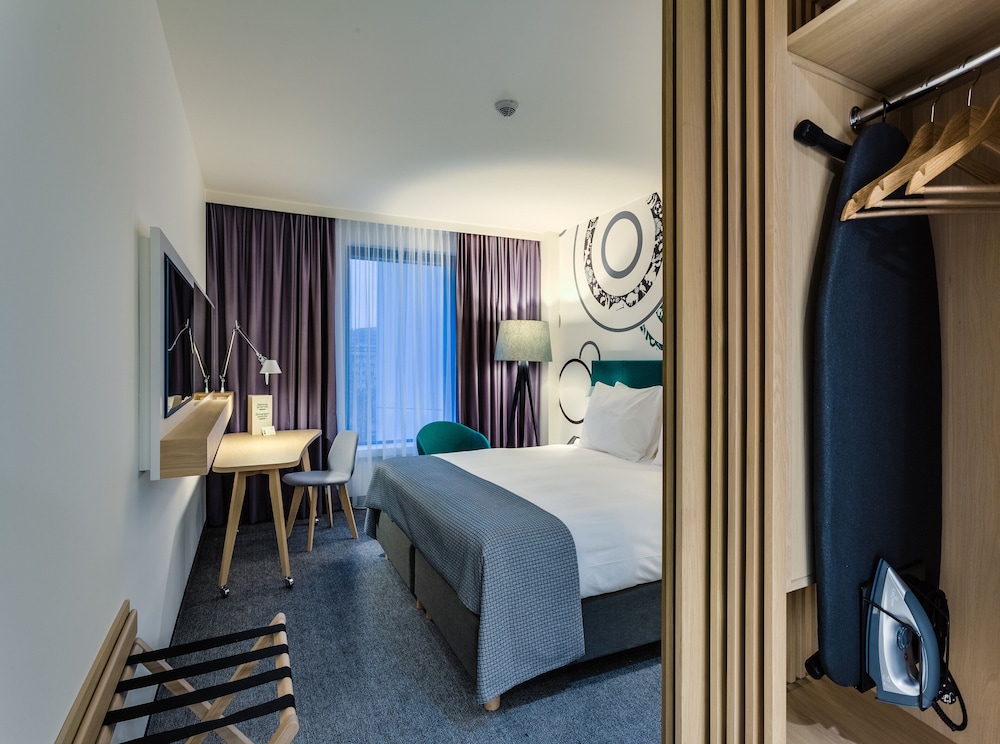 Holiday Inn Warsaw City Centre by IHG