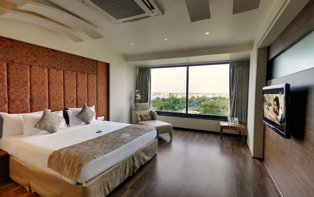 Boulevard 9 Luxury Resort & Spa
