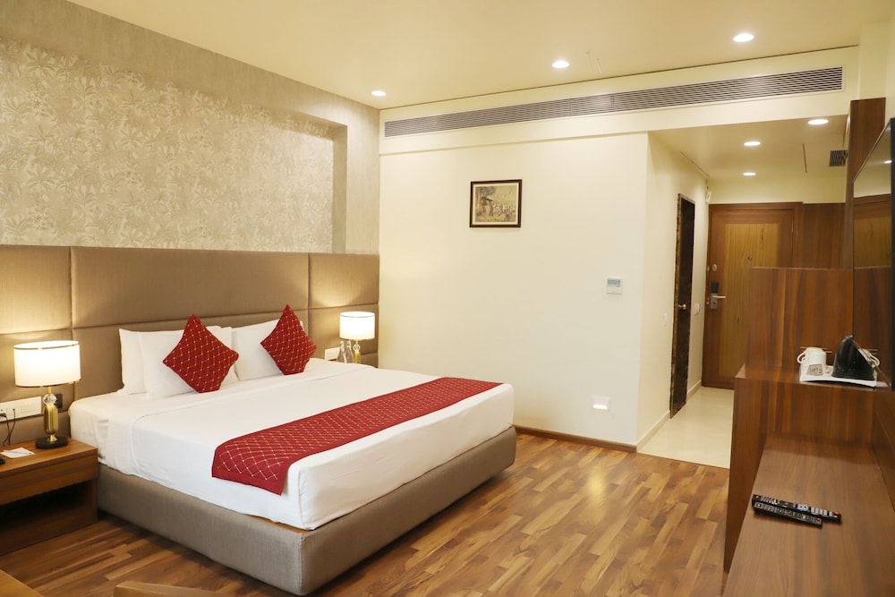 Boulevard 9 Luxury Resort & Spa