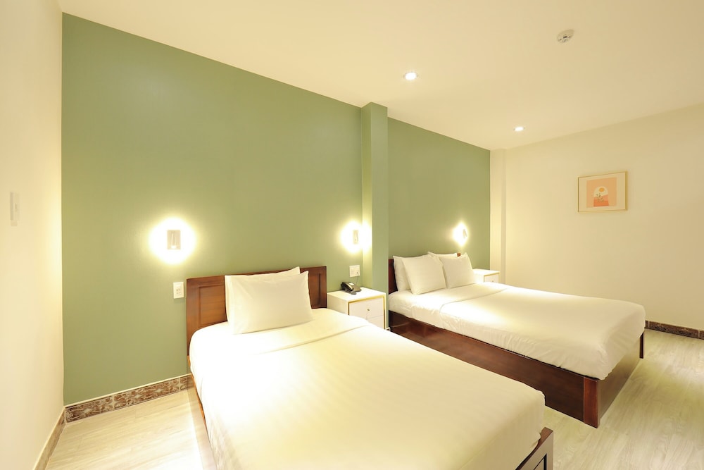 Lanura Saigon Boutique Hotel