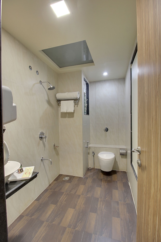 Hotel Sai Miracle