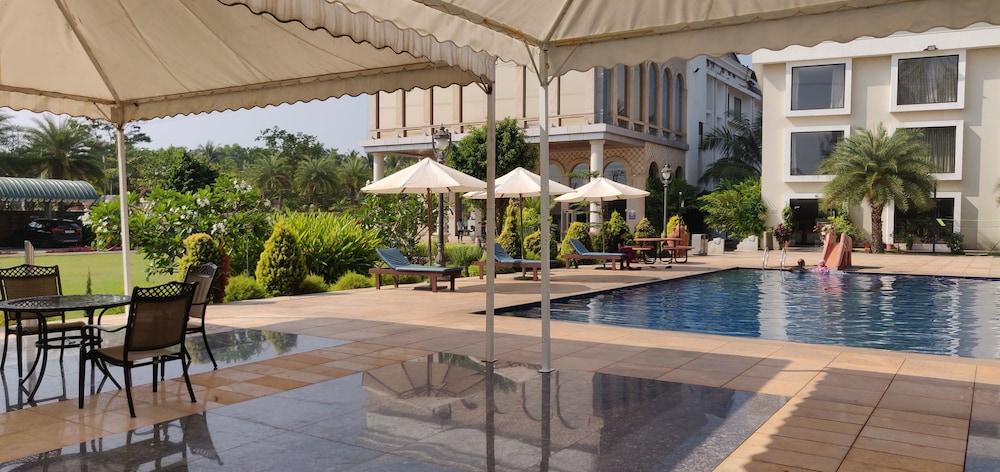 UVA Meridian Bay Resort & Spa