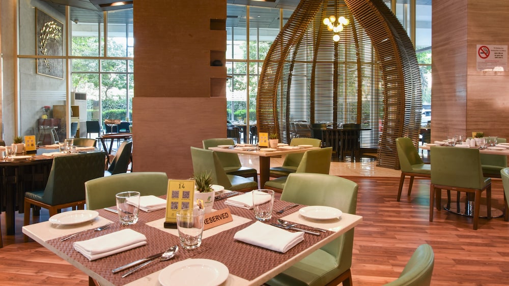 Holiday Inn New Delhi International Airport, an IHG Hotel