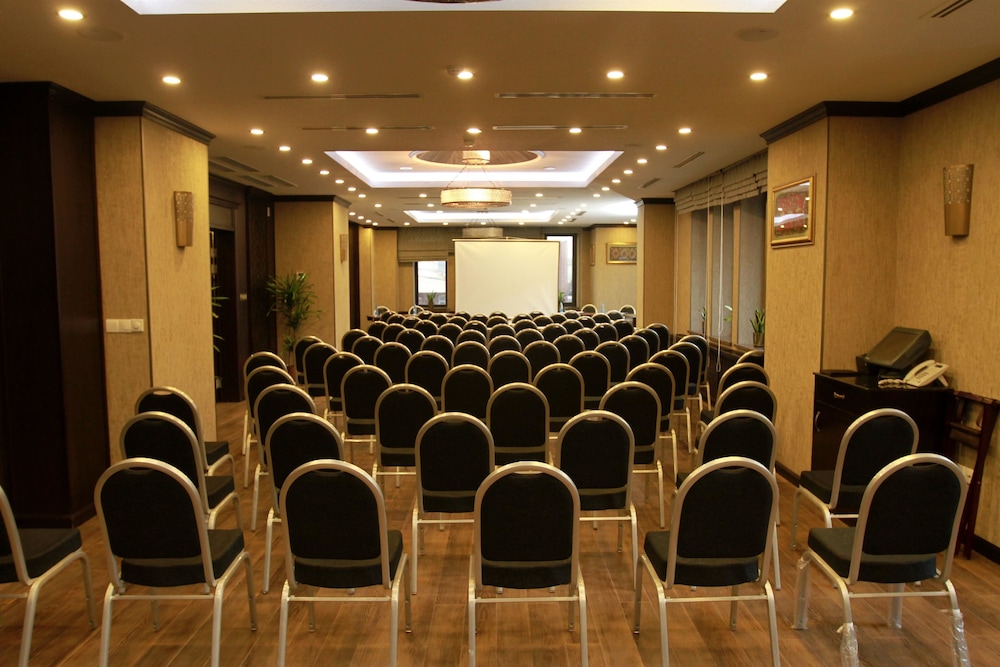 Ramada by Wyndham Bishkek Centre