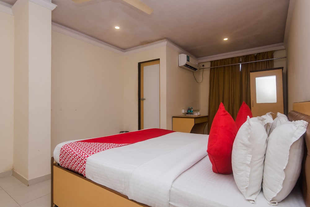 Capital O Orbit Inn Near Infiniti Mall