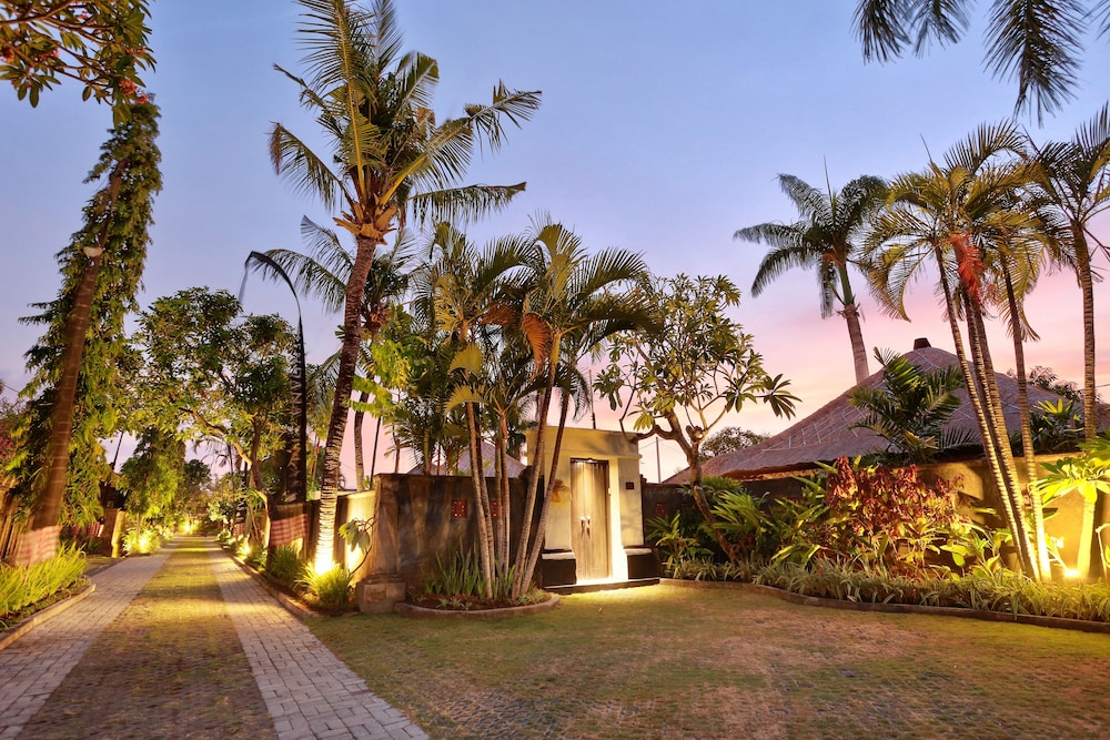 The Club Villas