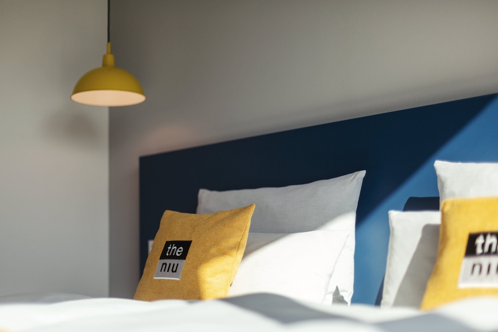 Holiday Inn - the niu, Form Stuttgart Feuerbach by IHG