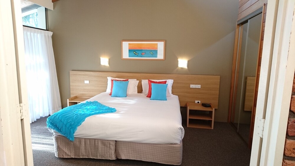 Nautilus Beach Resort by Charlesworth