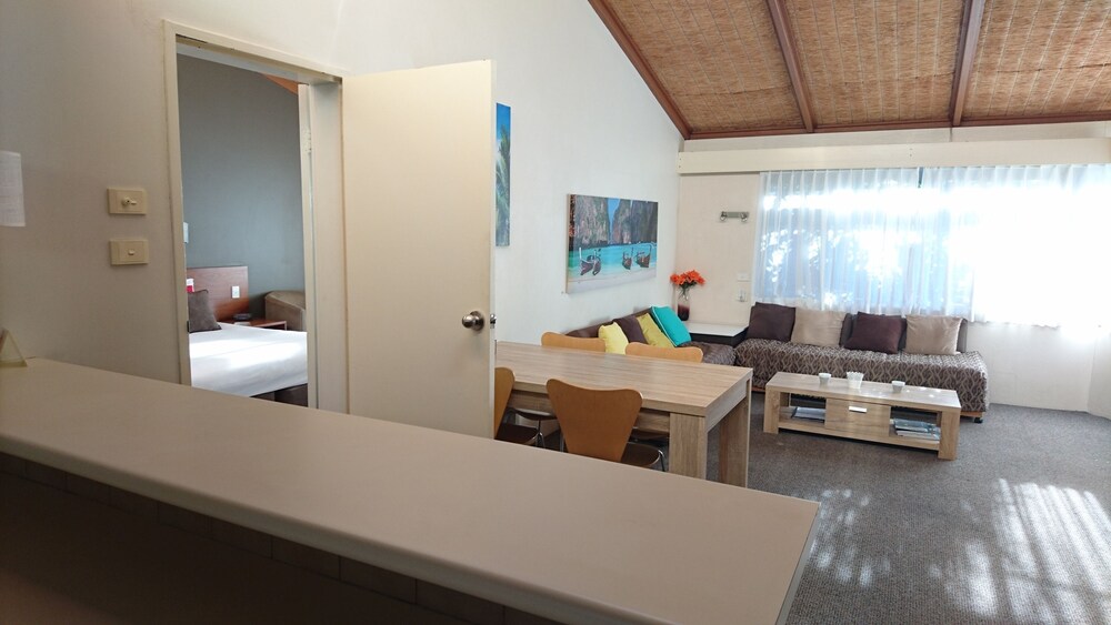 Nautilus Beach Resort by Charlesworth