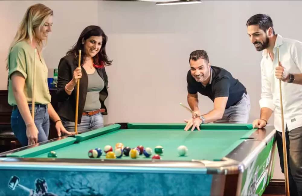 Sunday Hotel Holiday international Dubai