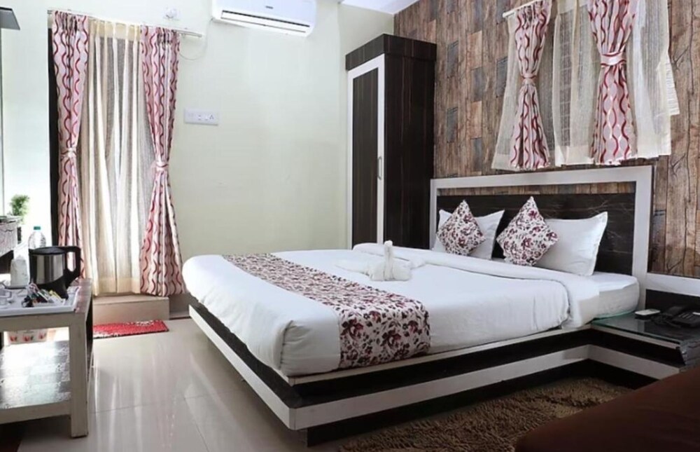 Hotel janvi international inn