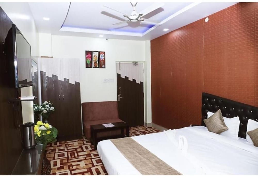 Hotel janvi international inn