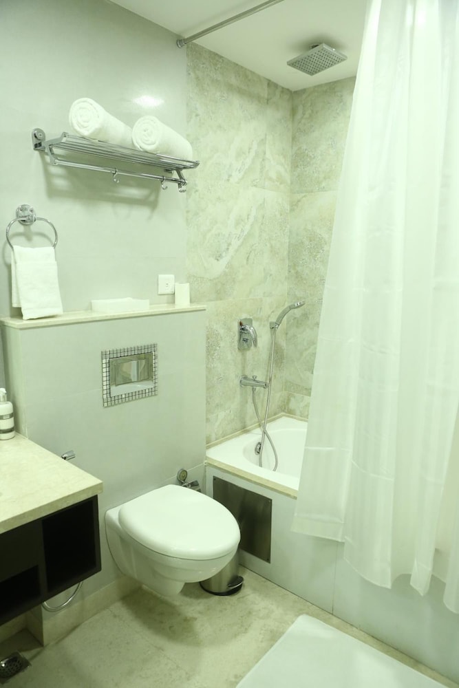 Keys Lite By Lemon Tree Hotels, Mayfield, Gurugram