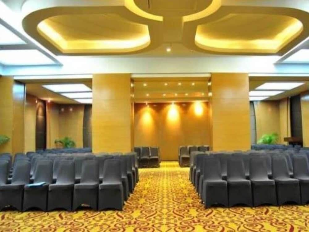 Ros In Hotel Yogyakarta