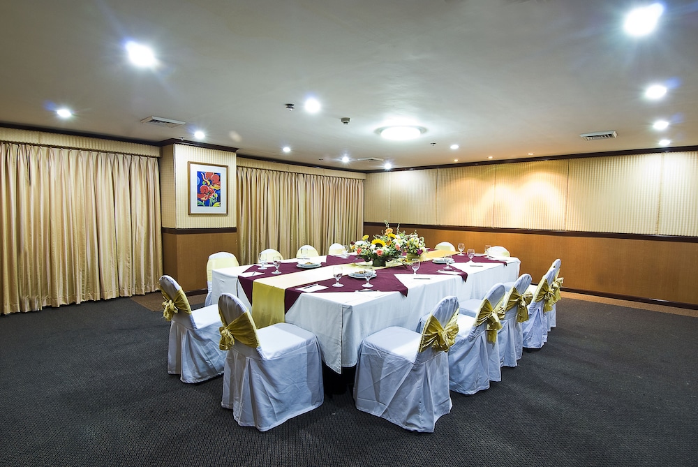Berjaya Makati Hotel