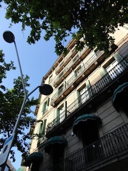 Claris Apartments