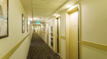 Holiday Inn Express Shanghai Pudong Airport by IHG